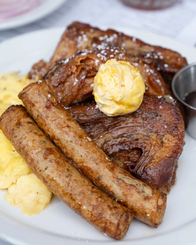 It’s never too early to start thinking about your next brunch plans. 🥞

Whether you’re craving something sweet, savory, or both, our menu’s got you covered and so does our heated, covered patio, perfect for cozying up this season. Grab your crew and let us take care of the rest.
📸: @savery.media