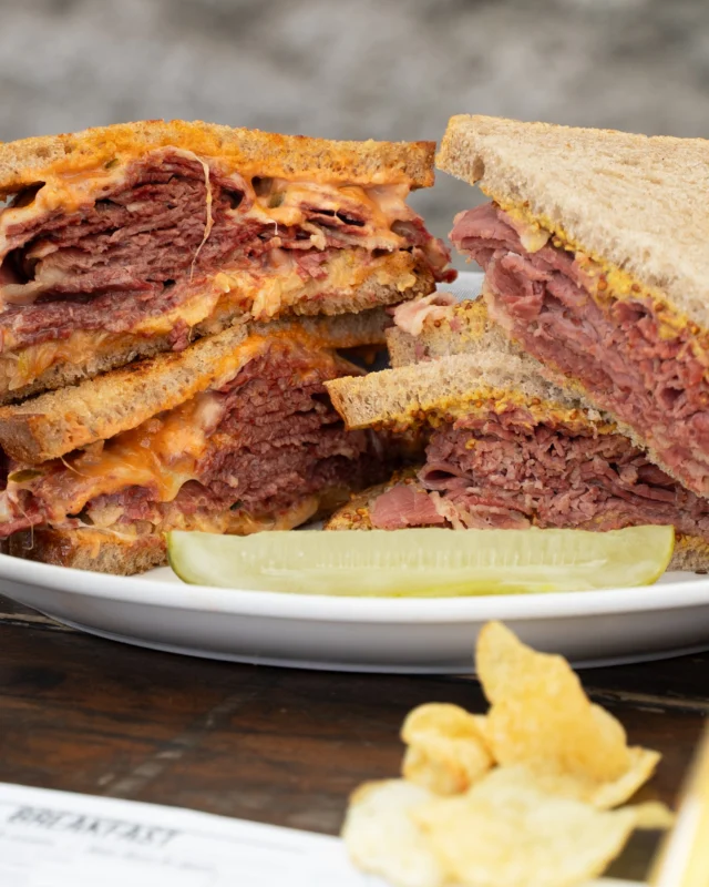 The day after Thanksgiving calls for one thing. A sandwich stacked high and handed to you with zero dishes involved.
Bring the family, claim a booth, and let us take care of the classics.
📸: @savery.media